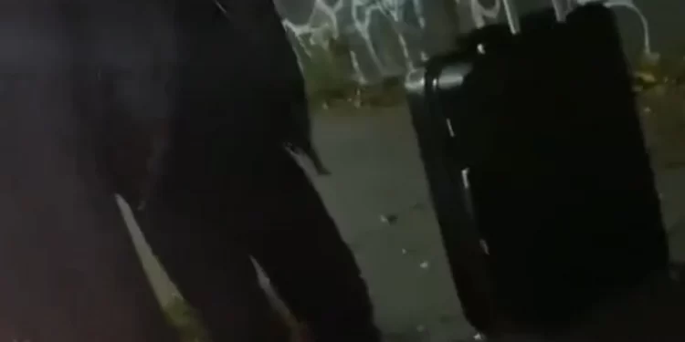 Good Samaritan saves man from committing suicide (video)