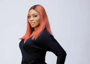 Ex-BBNaija stars Beatrice, Praise disagree over s*x on first date