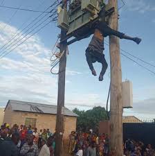 Man electrocuted while destroying campaign billboard in Ibadan