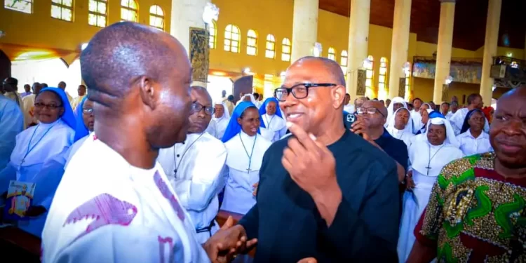 Soludo, Peter Obi meet in Awka; exchange warm embrace (Photos)