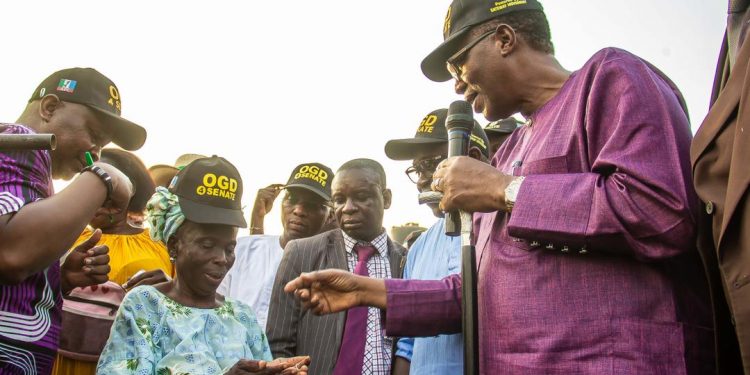 Ex-gov Daniel makes case for aviation school in Ogun