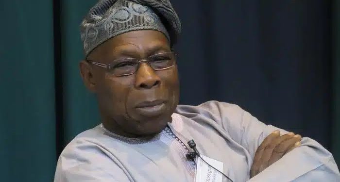 Obasanjo Jumps Off High Podium At Event, Nigerians Dare 2023 Presidential Candidates (Video)