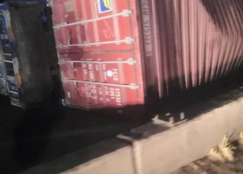 Again, container falls on Ojuelegba Bridge despite ban