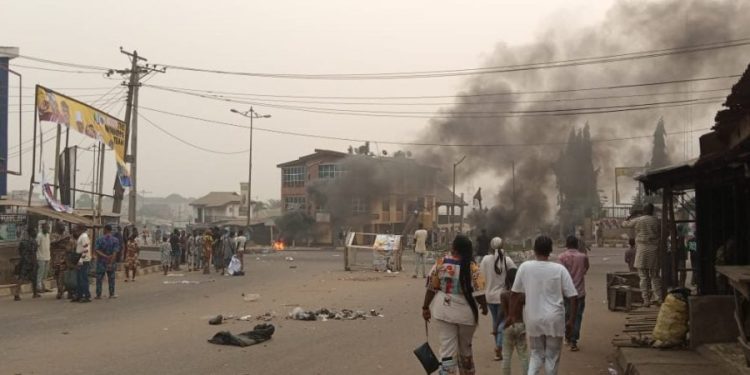 Naira Redesign: Crisis rocks Sagamu over cash scarcity