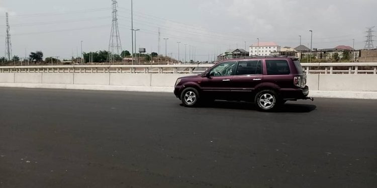 FG closes Total bridge in Lagos for 6-week maintenance work