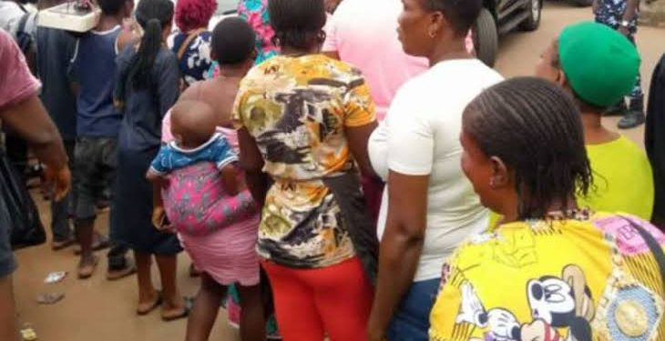 Vigilante shoots, kills man inside fast food joint over missing phone