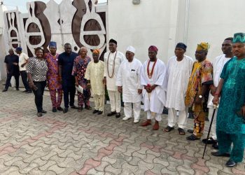 Ondo Monarch pays royal visit to Egba Kings, Olumo