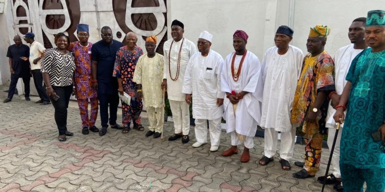 Ondo Monarch pays royal visit to Egba Kings, Olumo