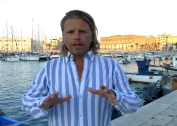 Court asks serial sperm donor to stop after fathering 550 children