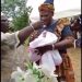 Woman prays for newborn to be among those who will use pen to embezzle Nigeria’s money (video)