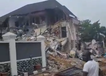 Lagos demolishes 13 houses for ‘encroaching airport land, lack of building permits’