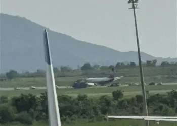 Panic as plane crash-lands at Abuja airport