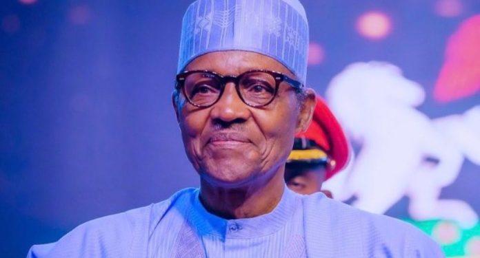 Video of Buhari strolling in Daura after London trip goes viral