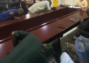 Alleged LG funds diversion: ‘We Are Sorry’, Ogun Council Chairmen Prostrate For Abiodun