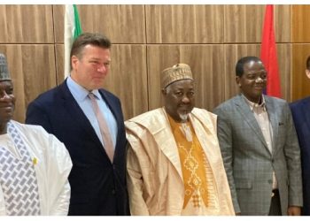 Niger: UK Defence Minister Meets With Military Chiefs, Backs ECOWAS