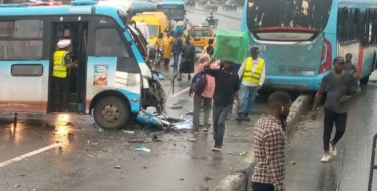 BRT Bus Kills Five-Year-Old Boy, Injures Mum, Sibling
