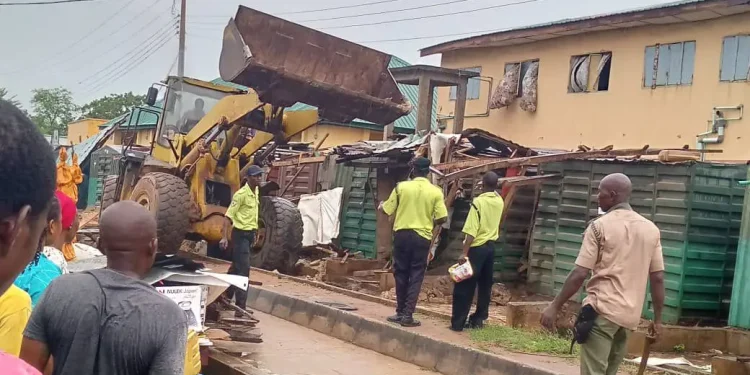 Ogun demolishes shanties, illegal structures in schools, shops