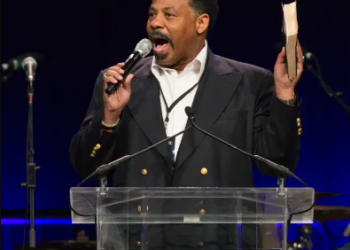 Megachurch pastor Tony Evans resigns after nearly 50 years as he confesses to mysterious ‘sin’