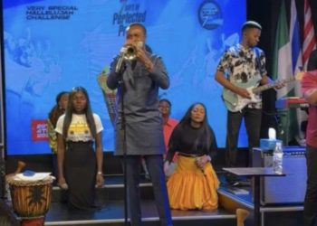 Woman prays against husband’s side chick during hallelujah challenge