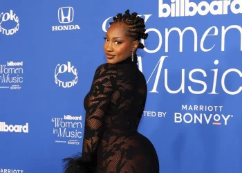 Singer Tems hints at starting a women’s football team