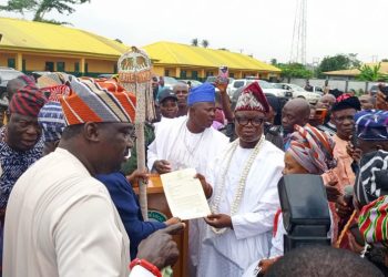 Abiodun presents Staff of Office to Sogaolu as Olu of Orile Imo