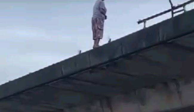 Reactions as Warri lady ‘tired of life’ jumps from flyover to death