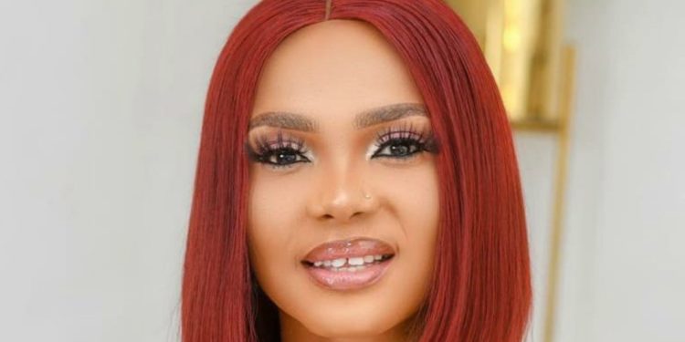 Iyabo Ojo wins $1,000 as best dressed at Omoni Oboli’s movie premiere