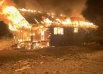 Man accuses father, stepmother of witchcraft before burn!ng down house, car