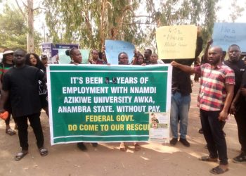 UNIZIK lecturers protest non-payment of salaries for 5 years