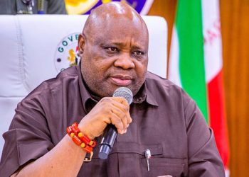 Adeleke orders newly sworn-in chairmen, councillors to stay away from LG secretariats