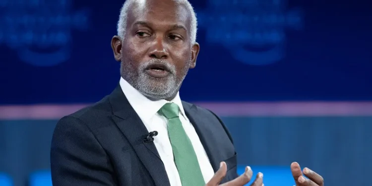 Drama as Bauchi Deputy Gov, Jatau slaps Foreign Affairs minister Tuggar