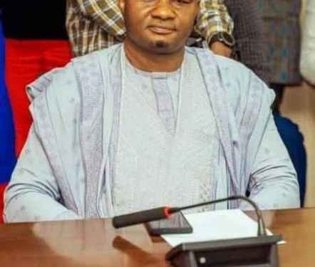 Sen. Nwebonyi distributes Farm inputs to 2,000 farmers in Ebonyi