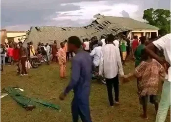 Students escape death in Taraba as classroom collapses during exams