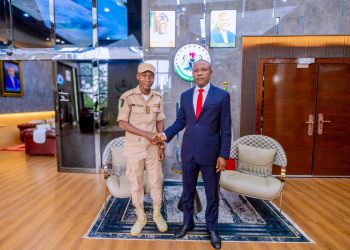 Mbah receives Immigration officer who arrested fleeing Enugu billionaire ritualist