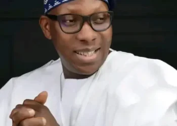 Osun Central Senator, Fadeyi-Ajagunla resigns from PDP