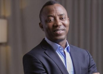 Police release Omoyele Sowore after 48 hours in detention 