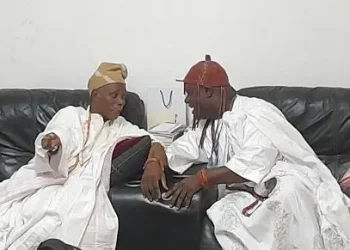 Ooni meets Ladoja ahead of his installation as 44th Olubadan