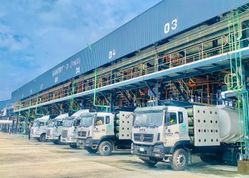 Dangote Dismisses Monopoly Claims, Rolls Out 4,000 CNG Trucks