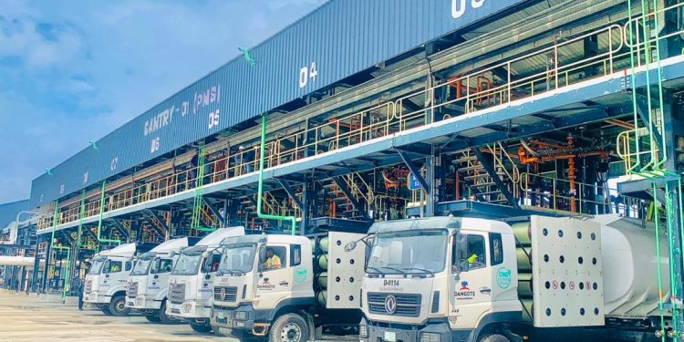 Dangote Dismisses Monopoly Claims, Rolls Out 4,000 CNG Trucks