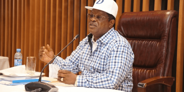 Yuletide: FG orders contractors on major road projects to remain on sites