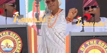 Stop singing, give your speech’ – Remi Tinubu cautions Governor Adeleke at a public event