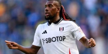 Super Eagles star Alex Iwobi robbed at knifepoint, loses £500,000 valuables at London home