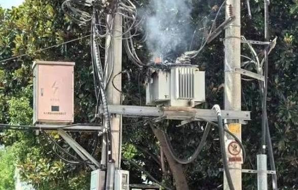 Mob sets suspected transformer vandal ablaze in Calabar