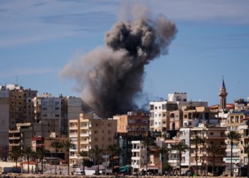 Trump Insists Talks Happening ‘Right Now’ As Iran, Israel Trade Strikes