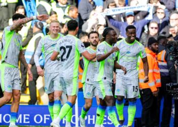 EPL: Man City thrash Chelsea, reignite title hopes