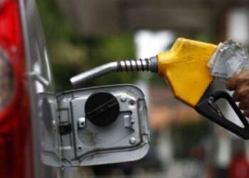 Nigerian filling stations increase petrol price after Dangote Refinery’s hike