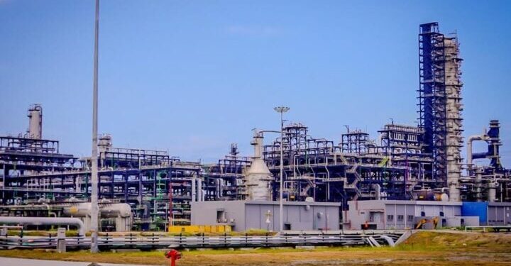 DAPPMAN kicks as Dangote refinery sues FG over fuel import licences