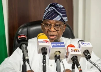 Oyetola’s aide slams Davido over social media remarks against minister