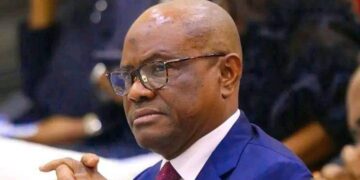 ‘Don’t sell that land’, Cleric kneels for Wike over Abuja recreation park