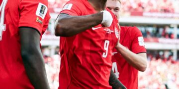 World Cup: Bosnia hold Co-hosts’ Canada to draw in opening match